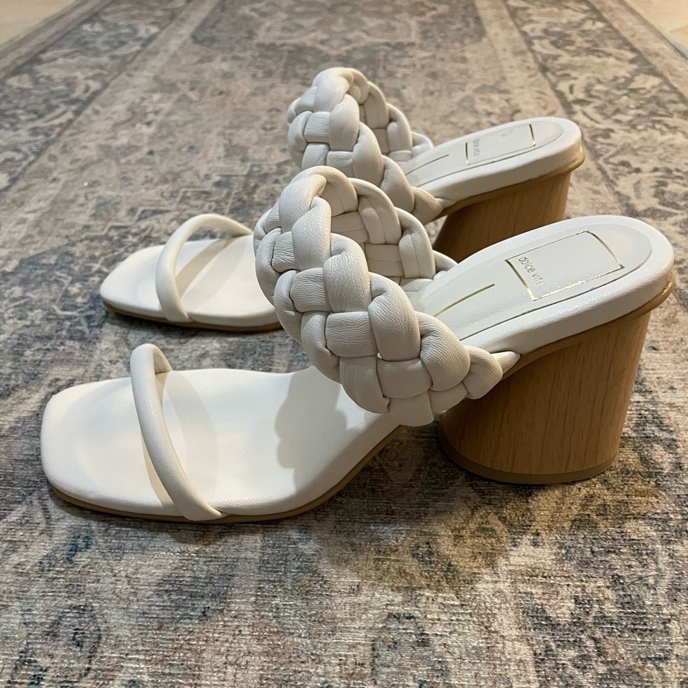 Dolce Vita Henley Sandal in White - Size 8.5